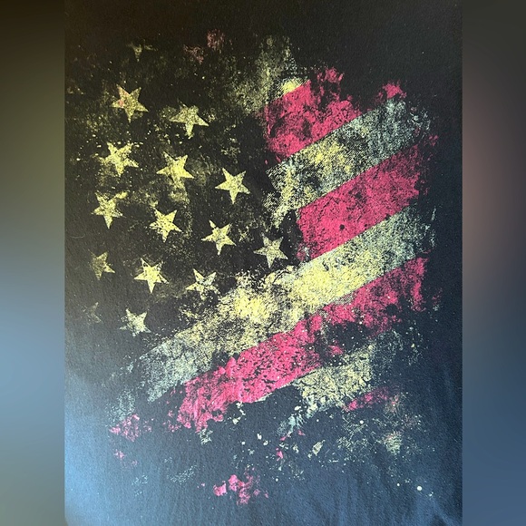 Grunt Style Black Tee with Distressed Flag - Picture 6 of 9